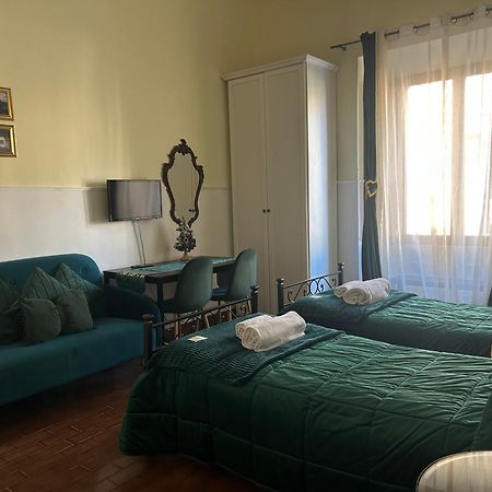 Glam Sm Maggiore Guest House Roma Esterno foto