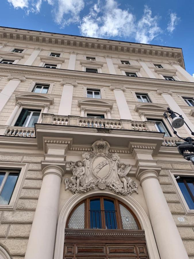 Glam Sm Maggiore Guest House Roma Esterno foto