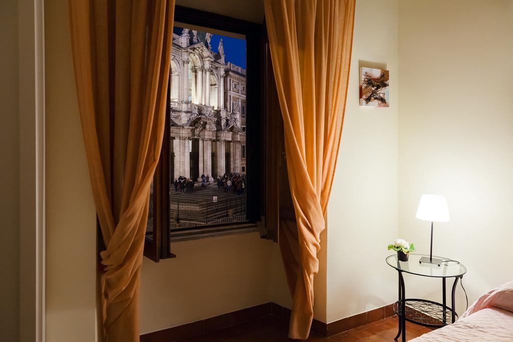 Glam Sm Maggiore Guest House Roma Esterno foto