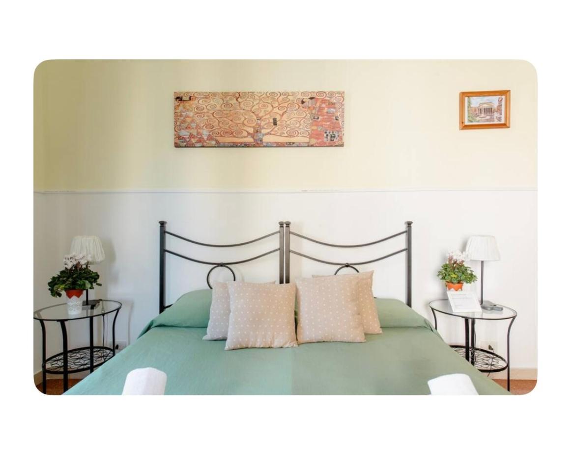 Glam Sm Maggiore Guest House Roma Esterno foto
