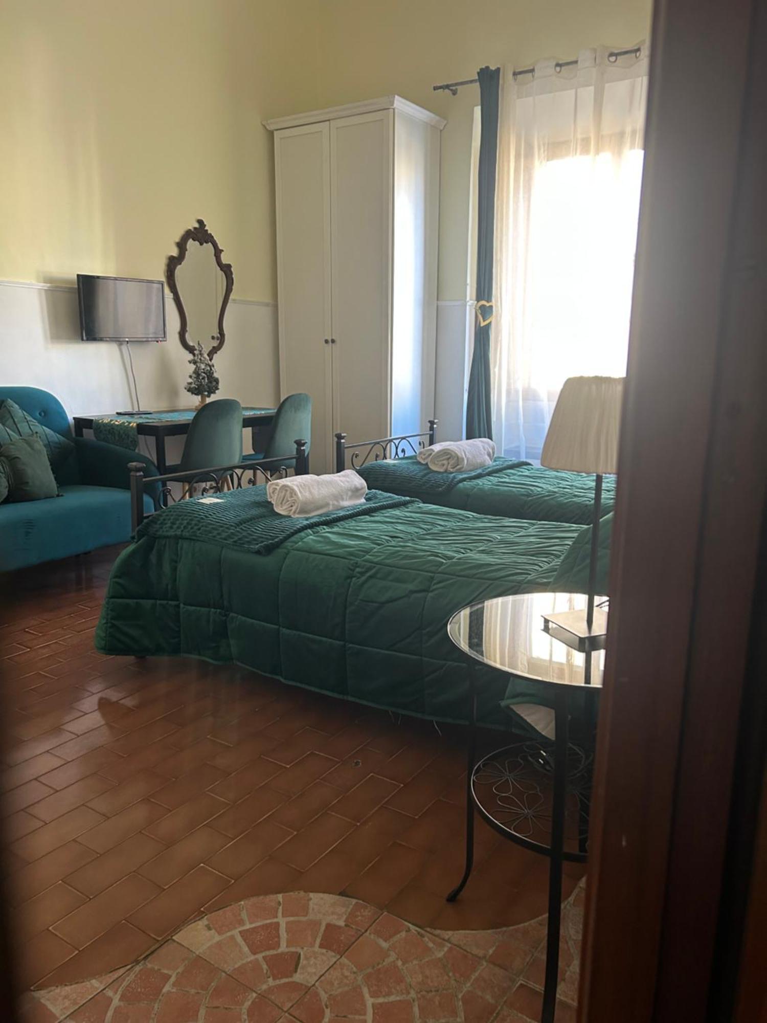Glam Sm Maggiore Guest House Roma Esterno foto