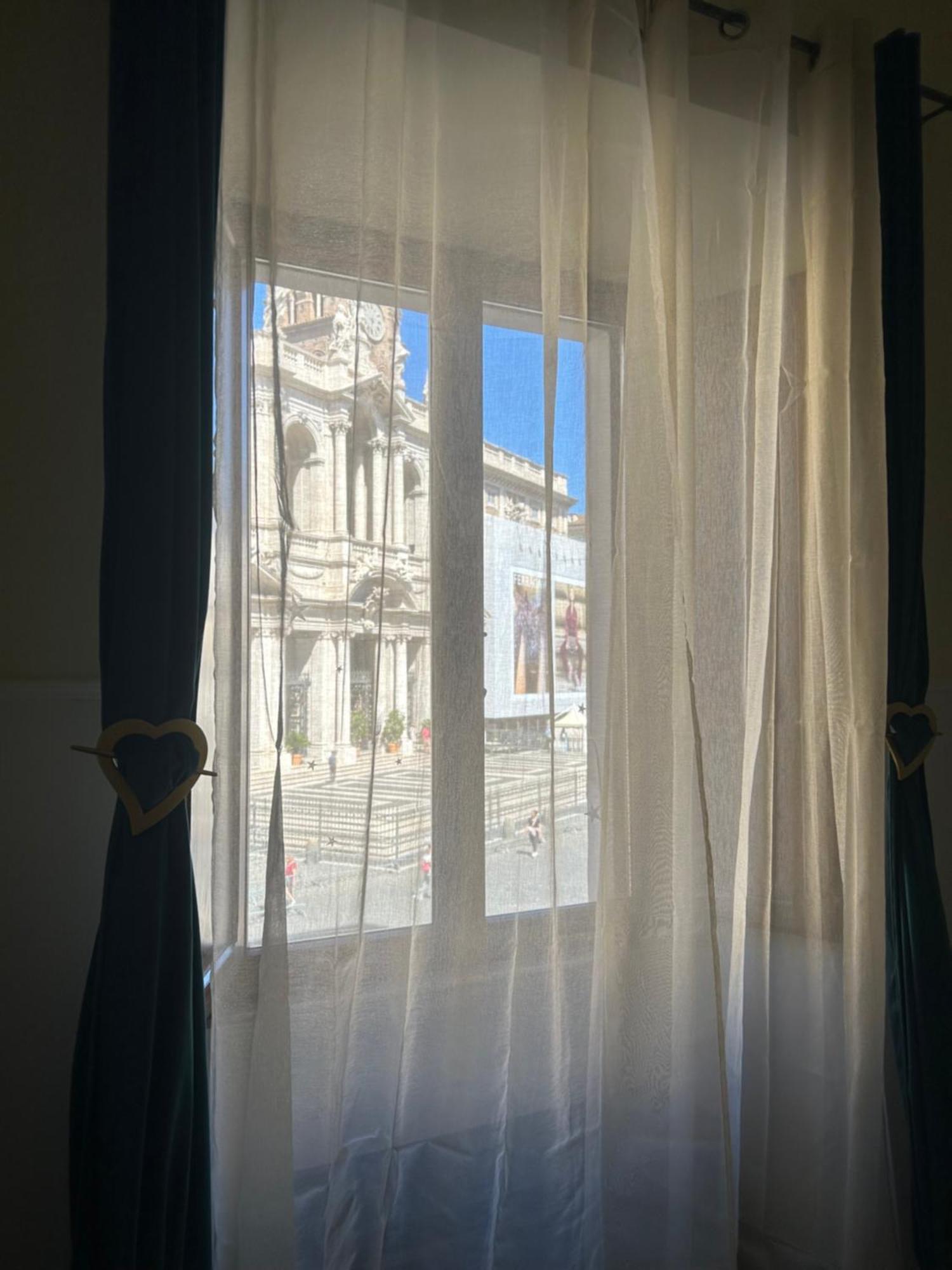 Glam Sm Maggiore Guest House Roma Esterno foto